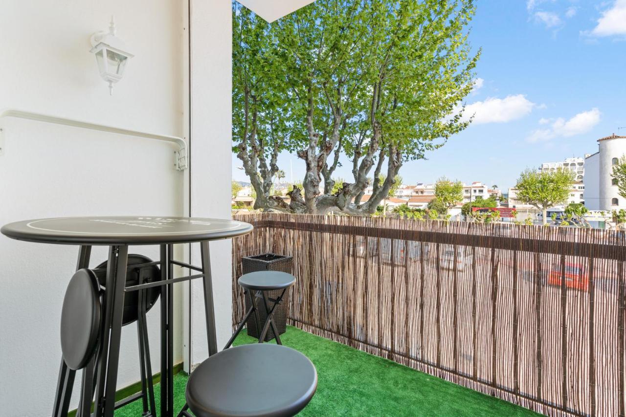 קסטלו דה אמפוריאס Welcs Apartamento 058 Emp En Puerto Con Terraza מראה חיצוני תמונה